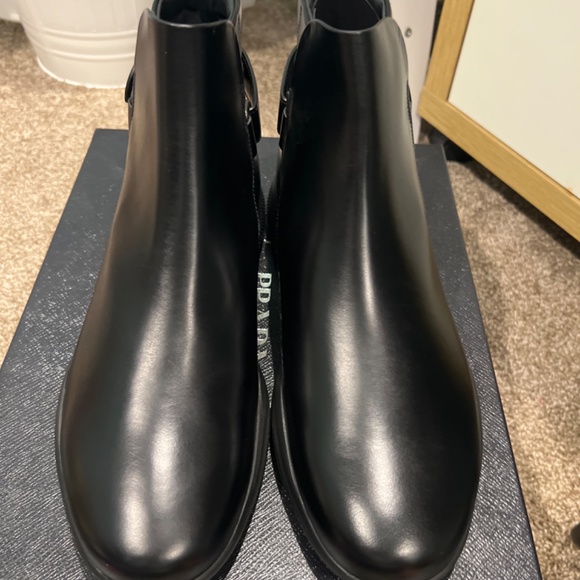 BRAND NEW: Men’s 8.5 Black Leather Boots main image 8
